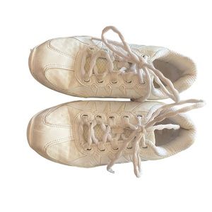 Chassé Cheer Shoes Size 3Y